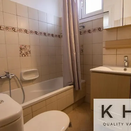 Terraced Maisonette In Argostoli! Lägenhet *