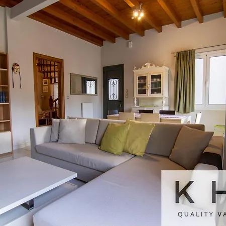 Terraced Maisonette In Argostoli! Lägenhet *